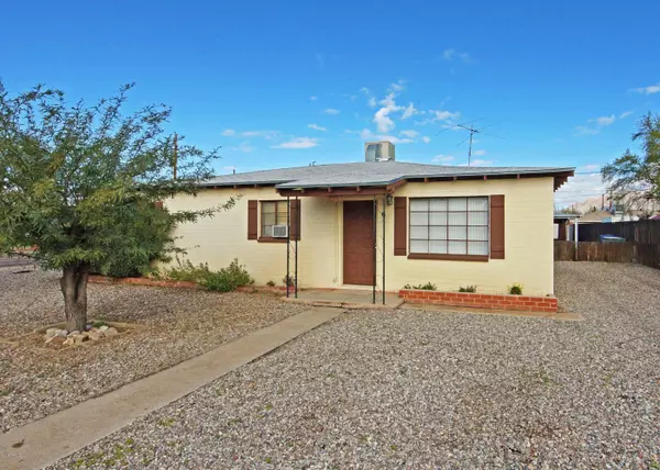 401 E McMillan Drive, Tucson, AZ 85705