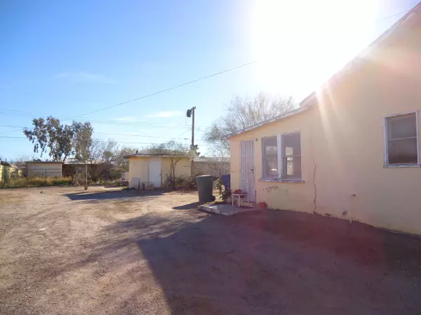 Tucson, AZ 85706,4965 S 12Th Avenue
