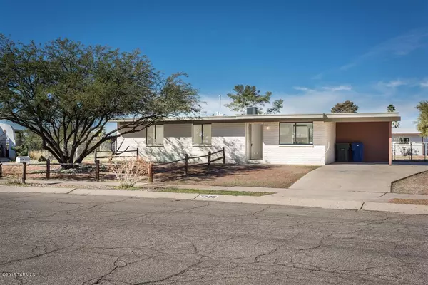 7735 E Almond Street, Tucson, AZ 85730