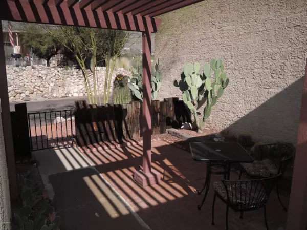 Tucson, AZ 85718,4652 E Camino Casa Redondo