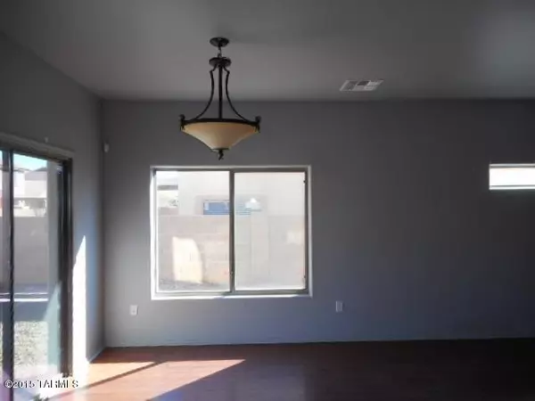 Sahuarita, AZ 85629,381 E Placita Nodo