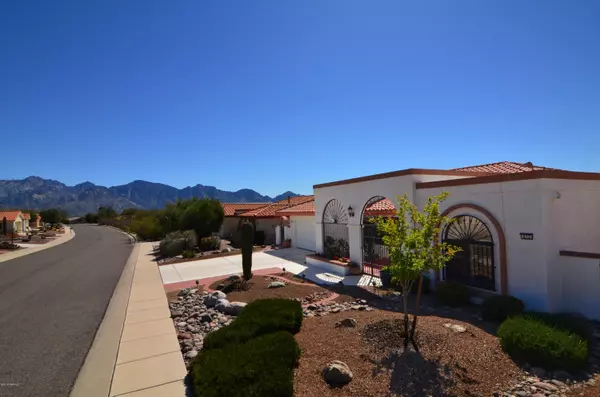 Oro Valley, AZ 85755,832 E Desert Glen Drive