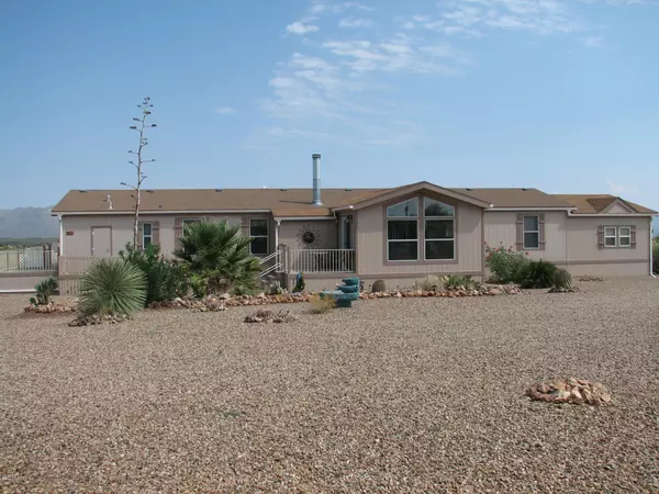 2646 W Skyline Road, Benson, AZ 85602