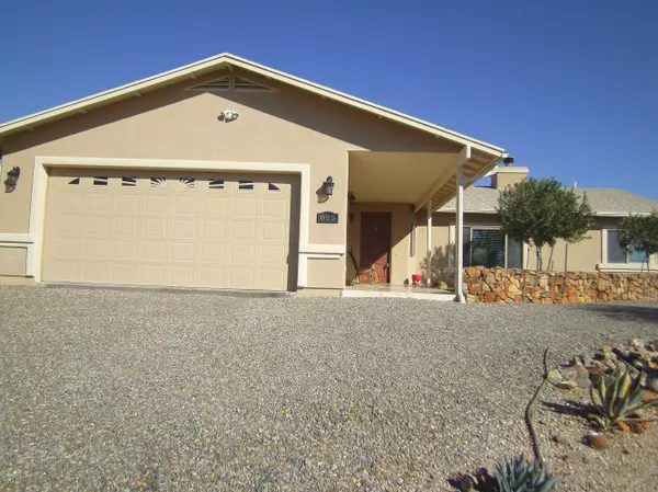 825 S Hobbs Place, Vail, AZ 85641