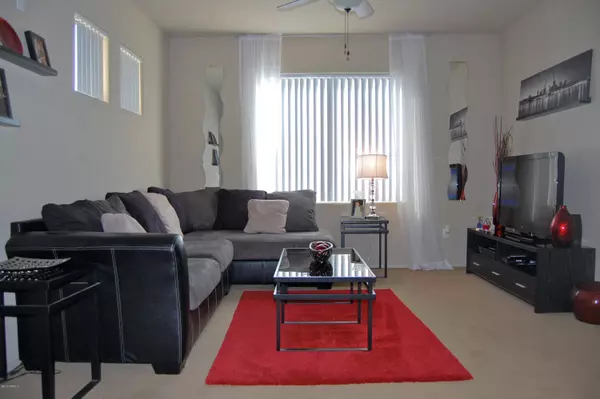 Tucson, AZ 85718,2550 E River Road #7202