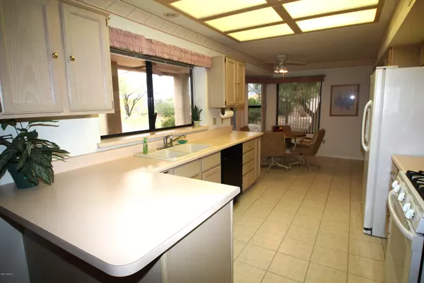 Oro Valley, AZ 85755,14721 N Shotgun Place