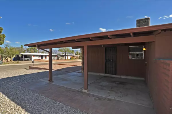 Tucson, AZ 85710,7200 E Elbow Bay Drive