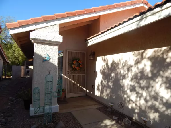 4654 W Gatehinge Court, Tucson, AZ 85741