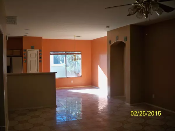 Sahuarita, AZ 85629,213 E Placita Nubes Blancas