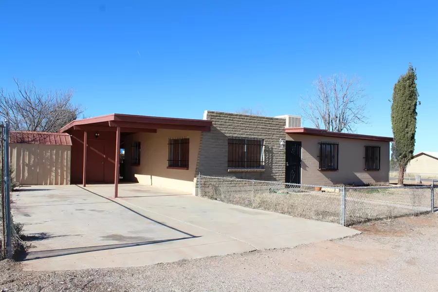 4749 W Santa Maria Drive, Amado, AZ 85645