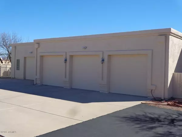 Sahuarita, AZ 85629,17471 S Placita Almeja