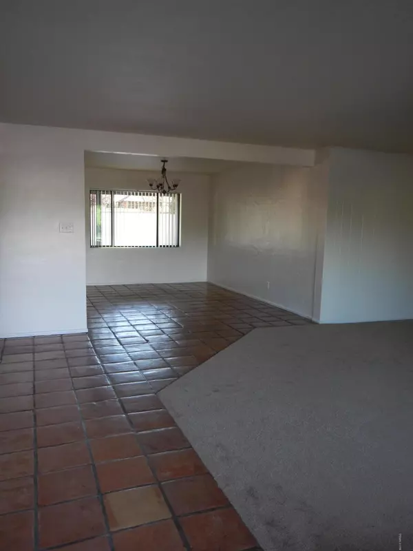 Tucson, AZ 85710,6602 E 12th Street