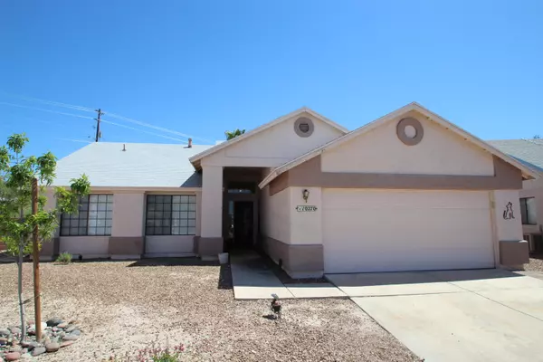 10270 E Essex Village Drive, Tucson, AZ 85748