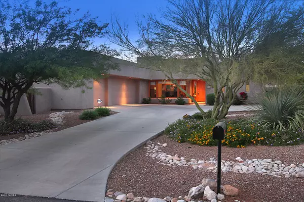 11788 N Via De La Verbenita, Oro Valley, AZ 85737