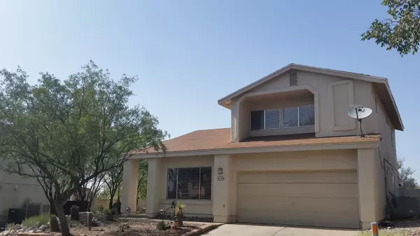 8169 N Streamside Avenue, Tucson, AZ 85741