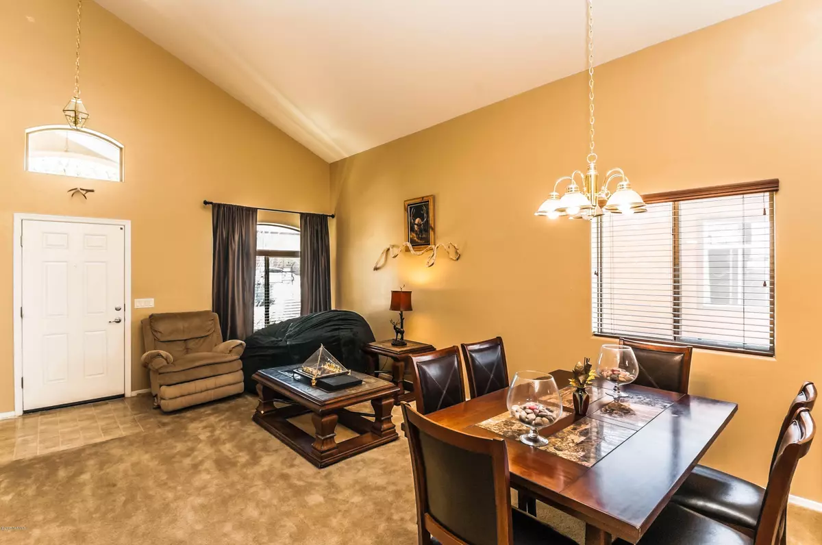 Vail, AZ 85641,711 S Porter Routh Place