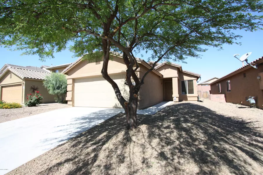 18450 S Bellflower Place, Green Valley, AZ 85614