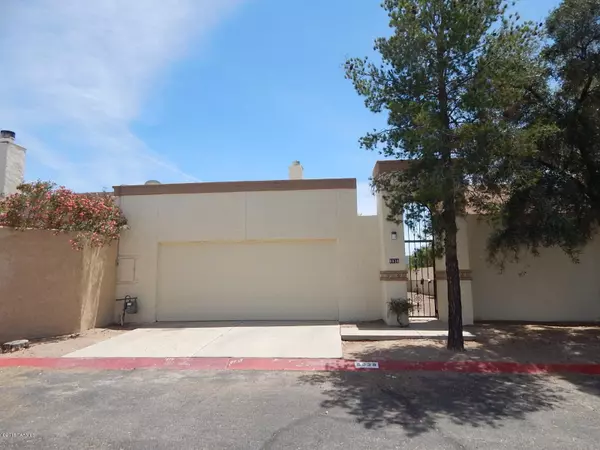 6938 S Placita Colotlan, Tucson, AZ 85746