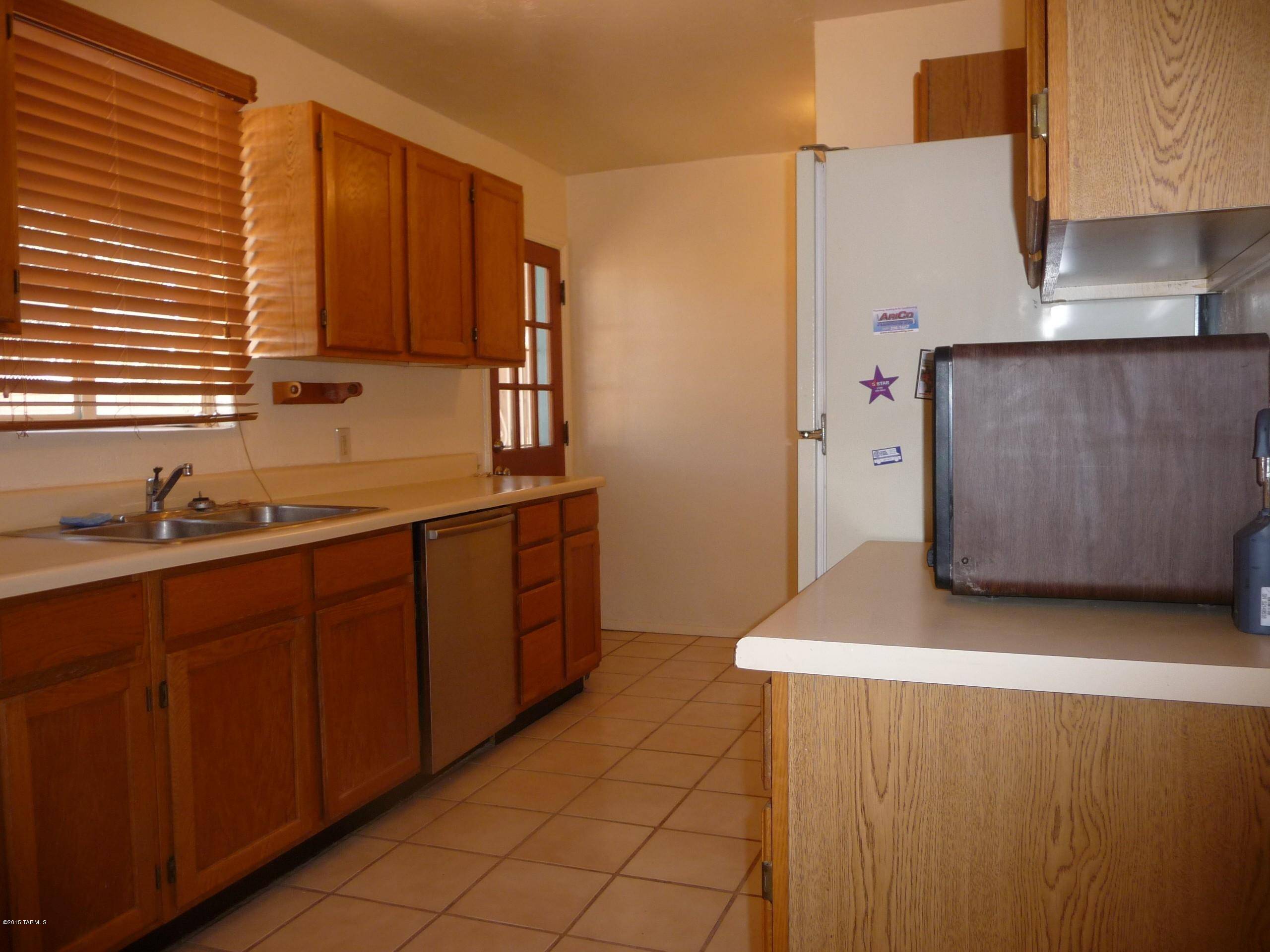 Tucson, AZ 85716,441 S Stratford Drive