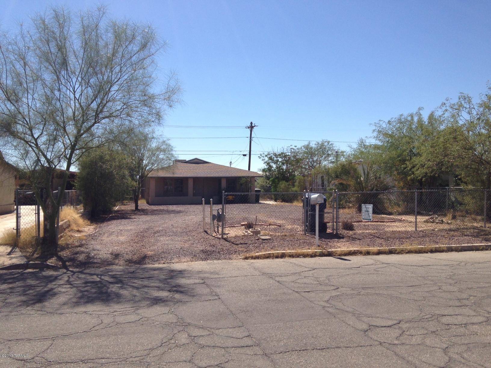 Tucson, AZ 85714,214 E FAIRGROUND Drive
