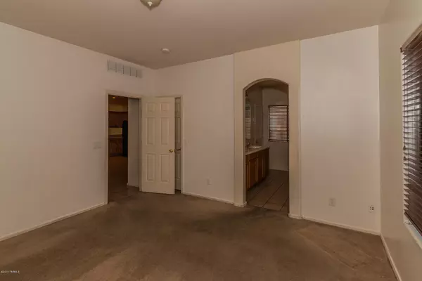 Sahuarita, AZ 85629,157 E Placita Nubes Blancas