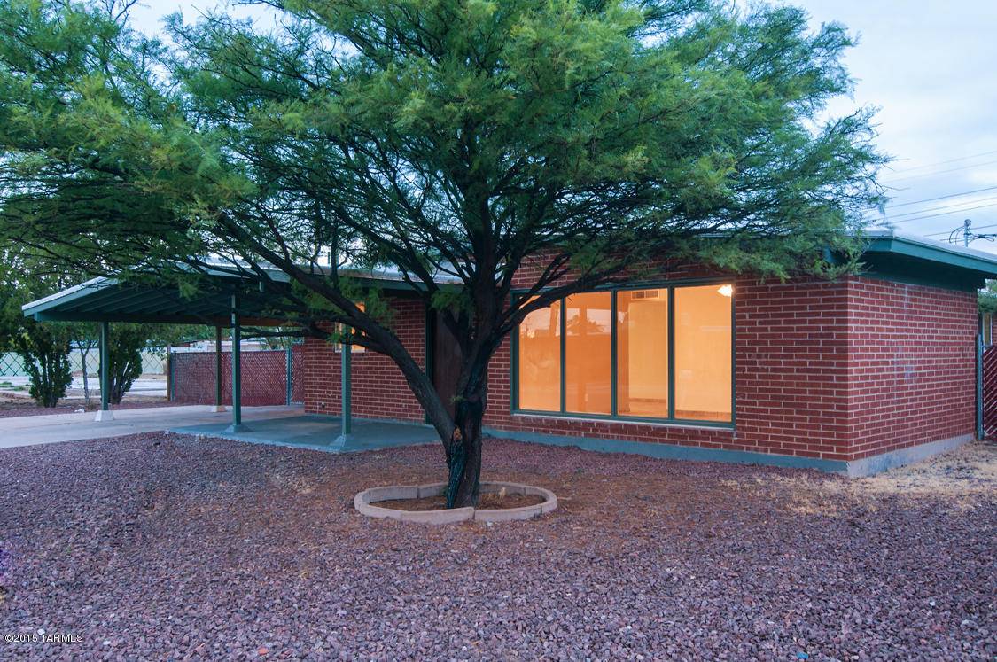 2229 S Calle Zamora, Tucson, AZ 85710