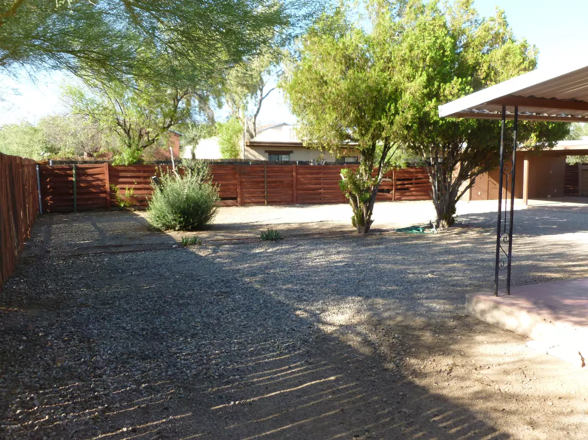 Tucson, AZ 85712,3943 E Fairmount Street