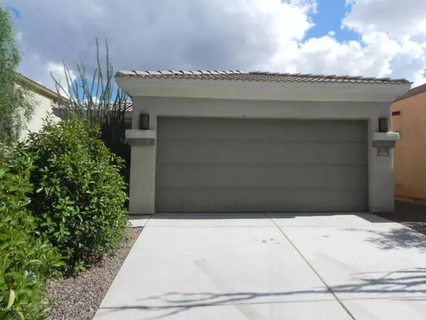 398 E Camino Rancho Seco, Sahuarita, AZ 85629