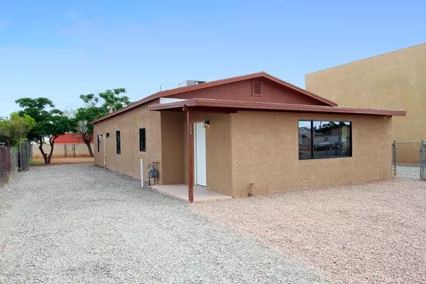 458 W Iowa Street, Tucson, AZ 85706