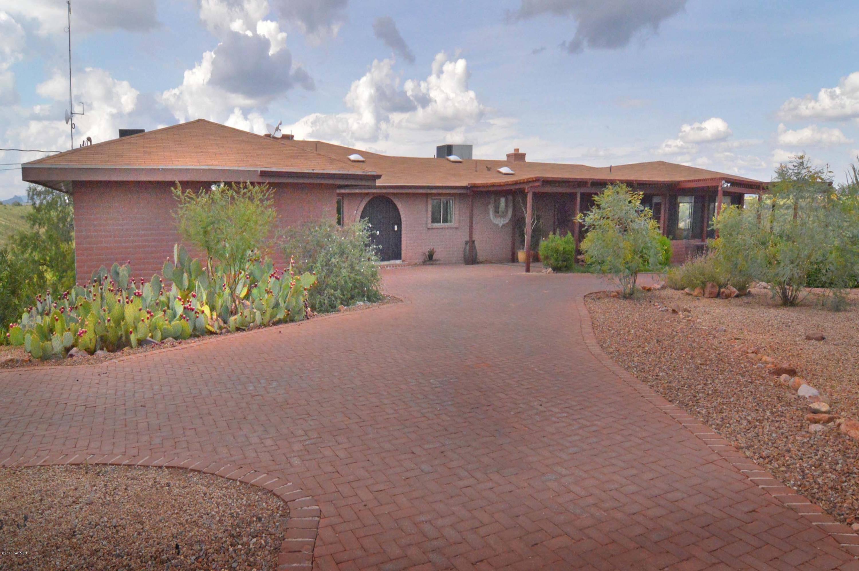8 Baca Court, Patagonia, AZ 85624