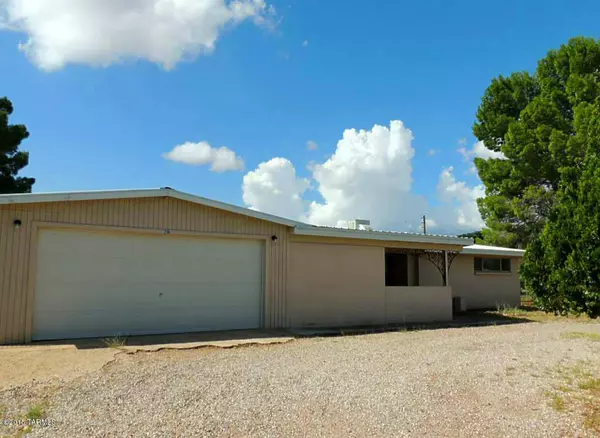 1206 E Christmas Tree Lane, Pearce, AZ 85625