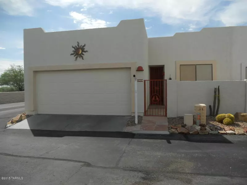 2908 S Full Moon Drive, Tucson, AZ 85713