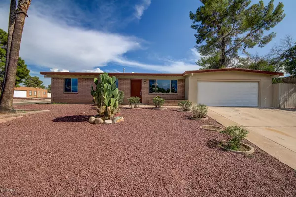 7660 E White Pine Place, Tucson, AZ 85730