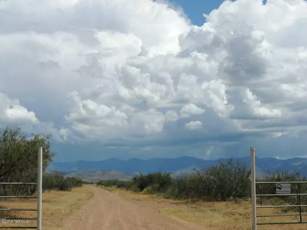 20 AC on Uncle Curtis Road, Pearce, AZ 85625