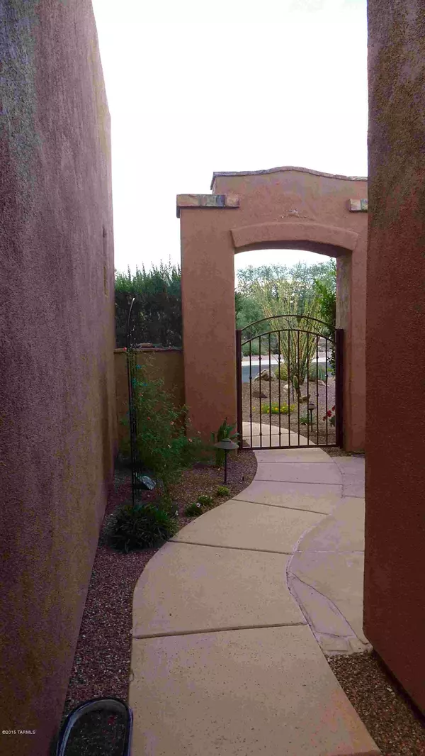 Tubac, AZ 85646,200 MARKET Circle