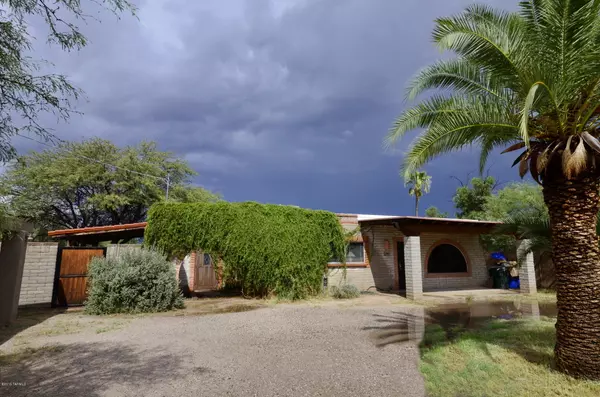 Tucson, AZ 85712,3943 E Lee Street