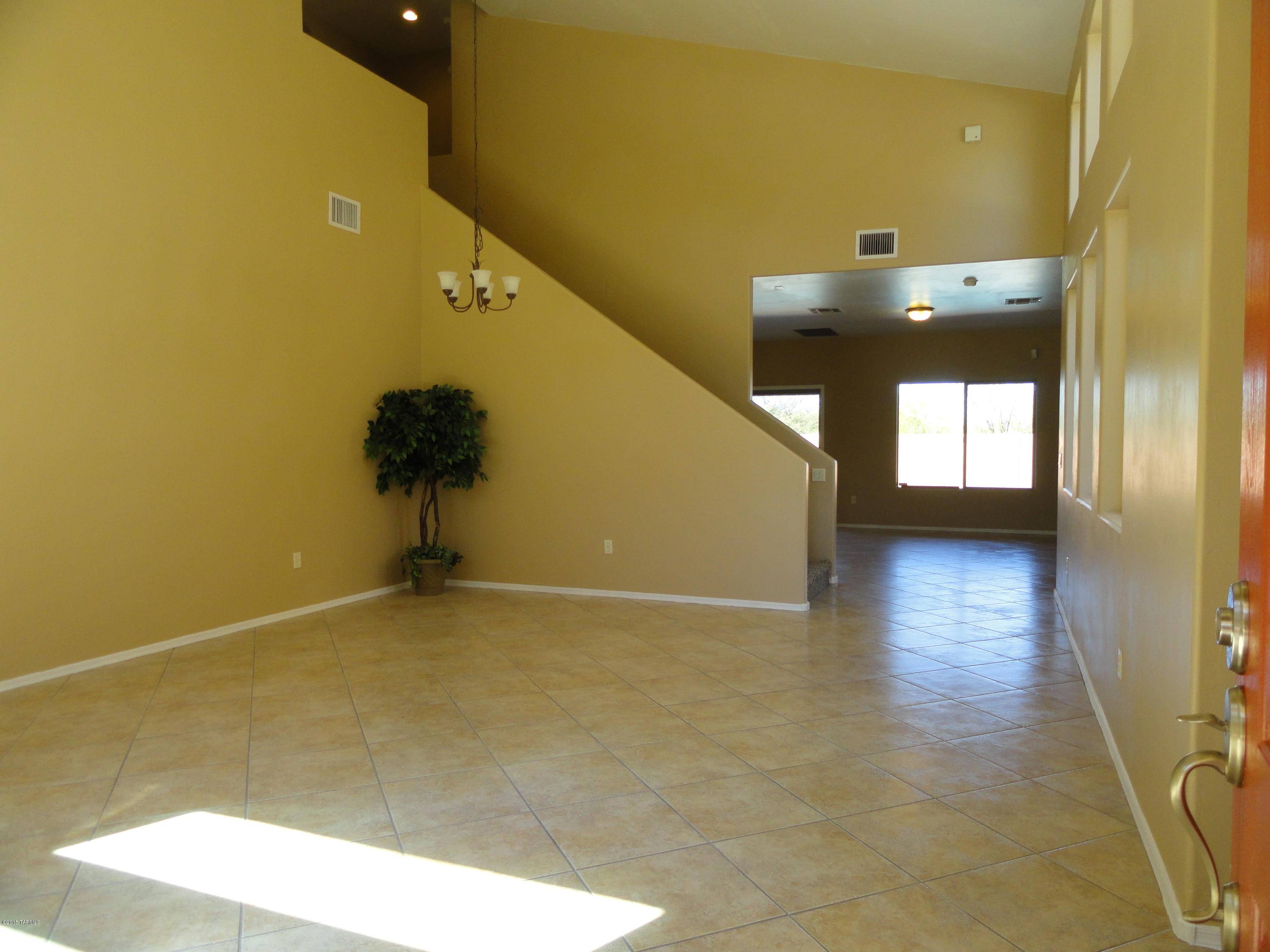 Tucson, AZ 85743,8363 N Amber Burst Drive