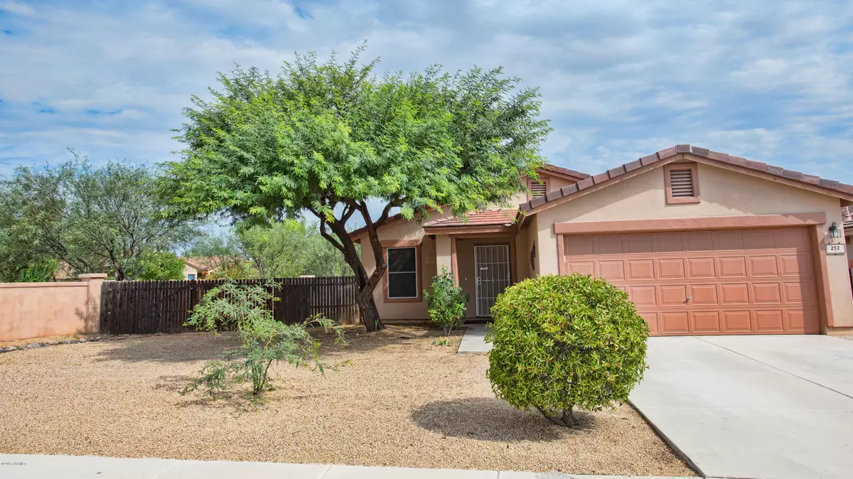 Sahuarita, AZ 85629,253 E Monterey Cypress Street