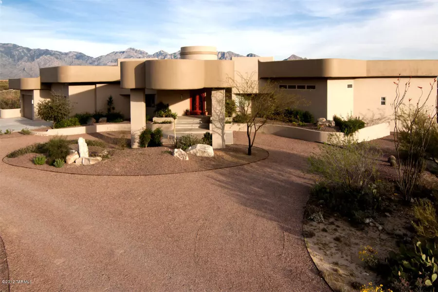 13900 N Zeppelin Place, Oro Valley, AZ 85755