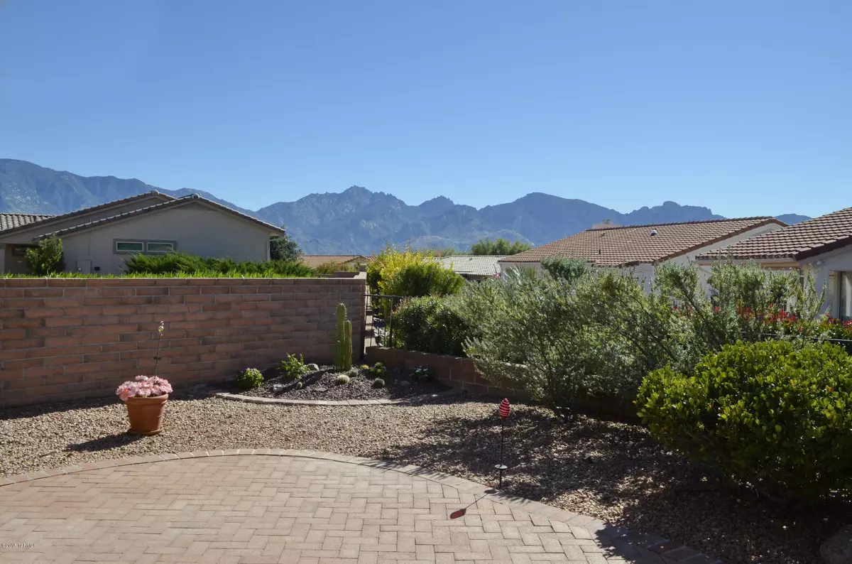 Oro Valley, AZ 85755,1040 E Crown Ridge Drive