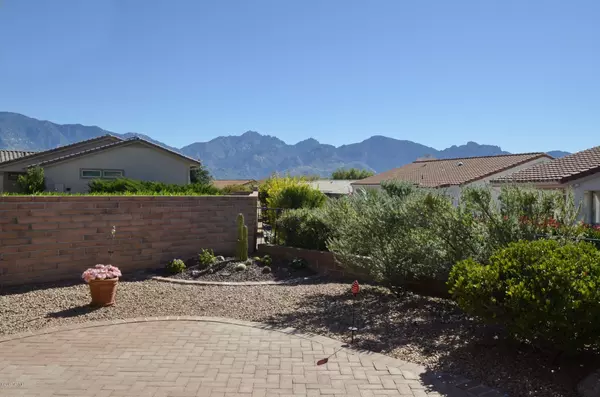 1040 E Crown Ridge Drive, Oro Valley, AZ 85755