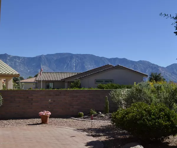 Oro Valley, AZ 85755,1040 E Crown Ridge Drive