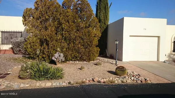 778 W Pairaiso Place, Green Valley, AZ 85614