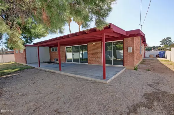 Tucson, AZ 85710,7247 E Eli DriveE