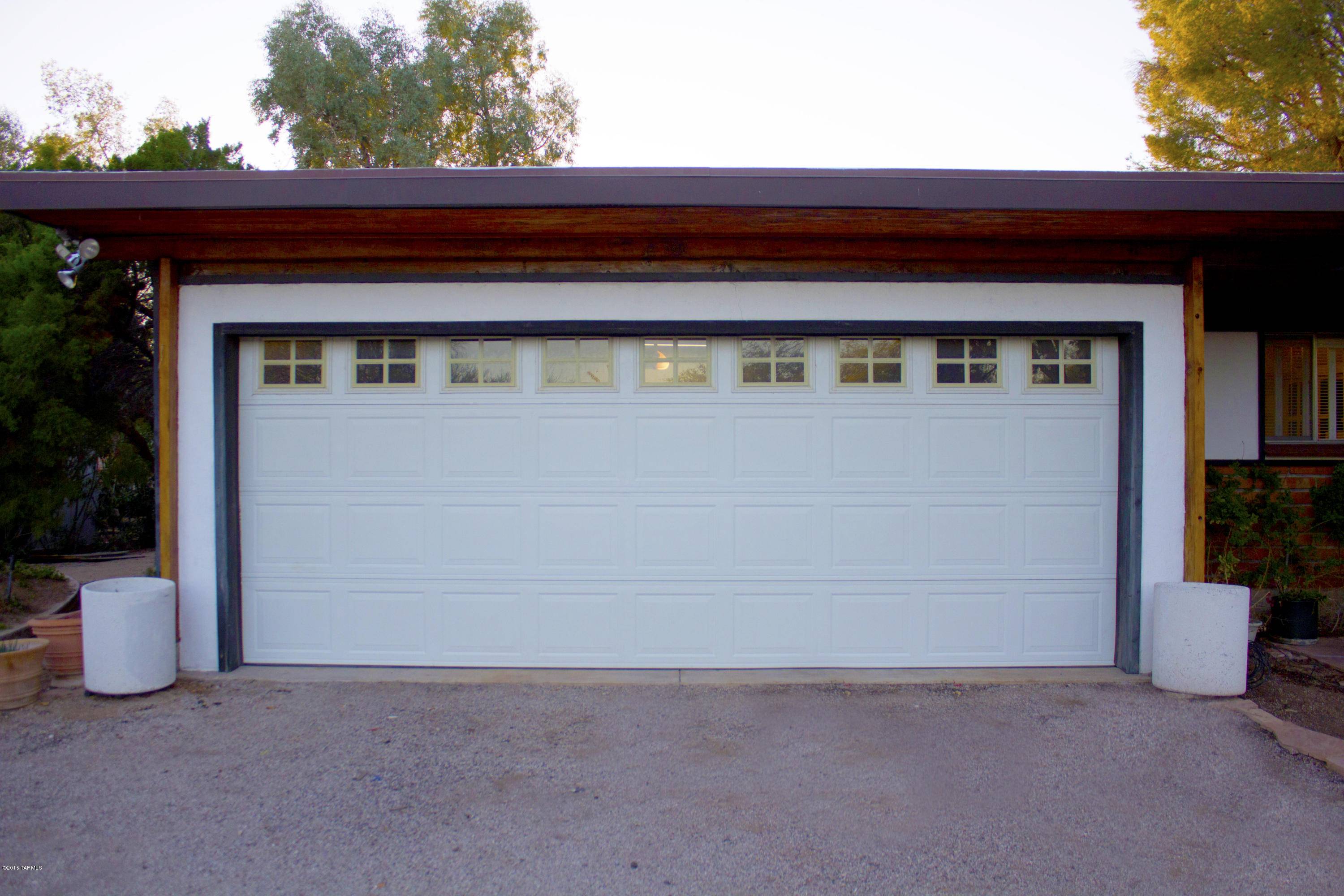 Tucson, AZ 85711,510 S Essex Lane