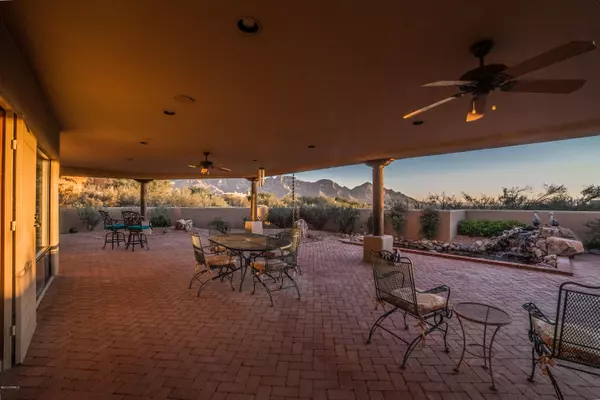 1361 E Placita Meseta Dorada, Oro Valley, AZ 85755