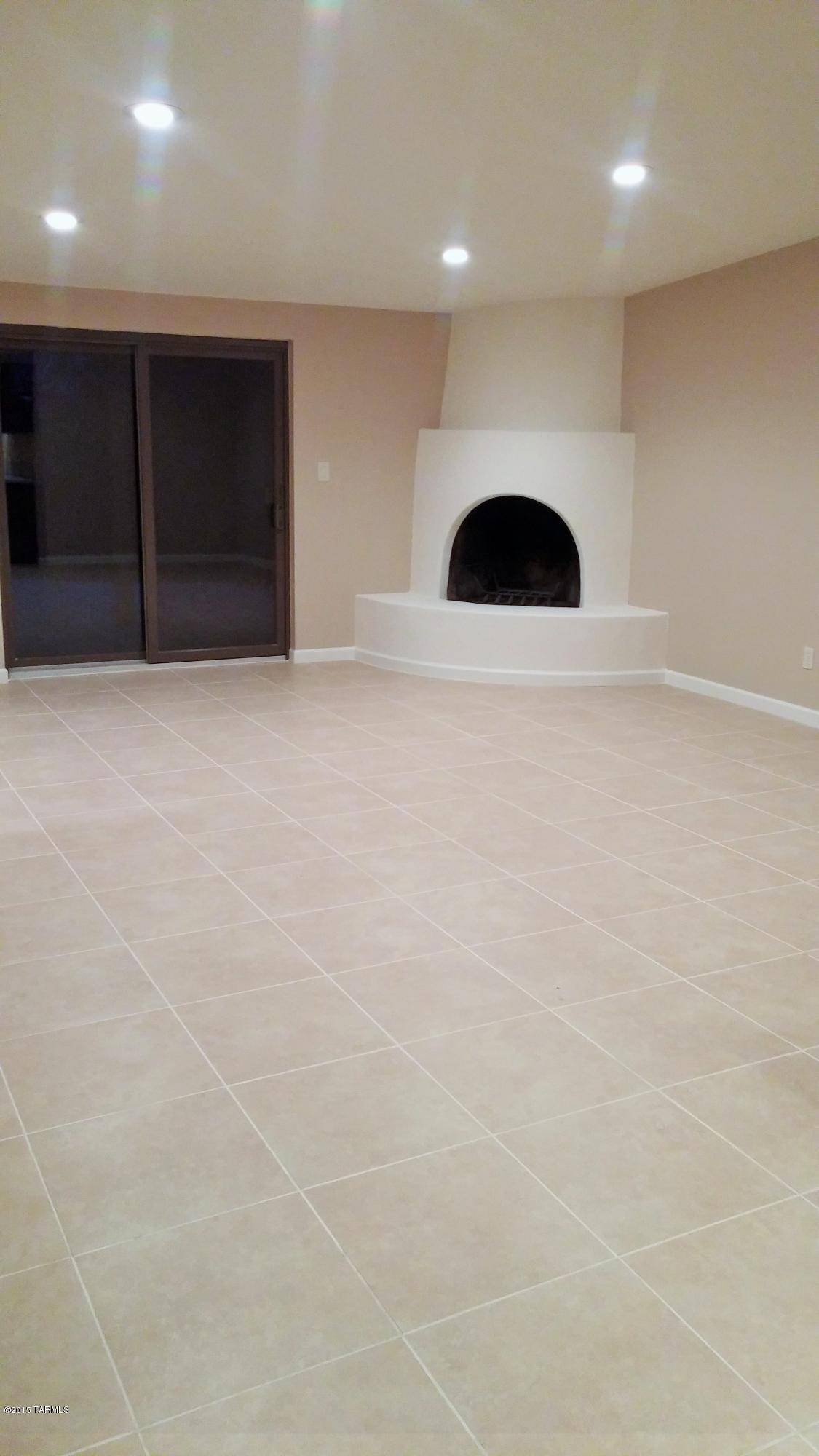 Tucson, AZ 85710,2201 S Torrey Pines Circle