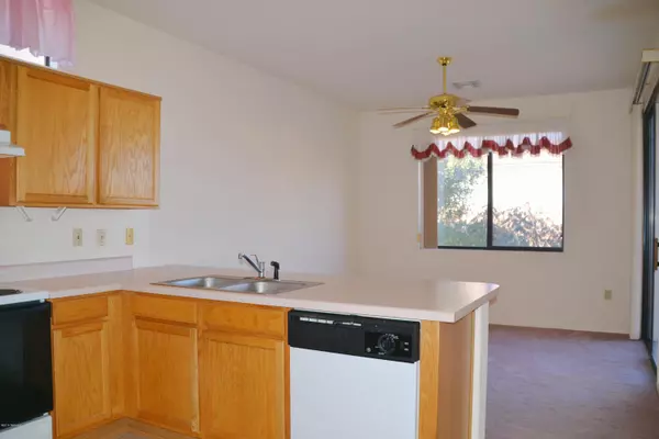 Green Valley, AZ 85614,846 W Via Santa Adela