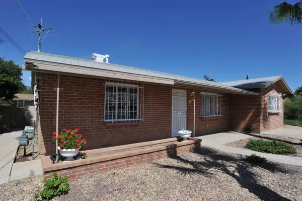 Tucson, AZ 85712,5447 E Willard Street