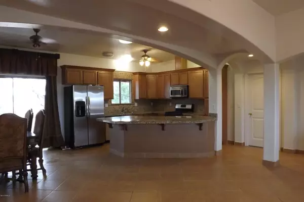 Benson, AZ 85602,3238 W Yavapai Place